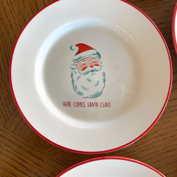 Christmas Holiday Festive Retro Plates Set 4 World Market - Picture 3 of 8